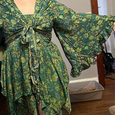 Hippie Boho 2 Piece Dress Outfit Set, 70s Style Bell Sleeve Tie Top Butterfly Fairy Dress, Free Spirit 70s Costume XS-1X 2X 3X 4X - Etsy Bell Sleeve Tie Top, 70s Costume, 2 Piece Dress, Butterfly Fairy, Stretchy Tops, Teacher Style, 70s Style, Fairy Dress, Tie Top