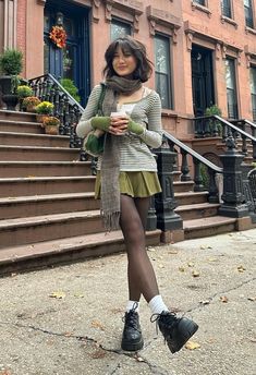 90s Layered Outfits, Outfits With Tights Aesthetic, 90s Fall Fashion Grunge, Indie Work Outfit, 90s Nyc Aesthetic, Small Scarf Outfit, Best Dressed Ashley, Bestdressed Ashley, Ashley Best Dressed