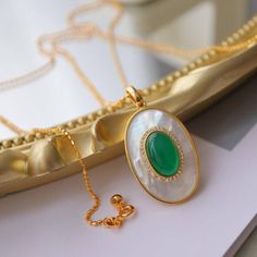 Green Onyx Mother of Pearls Pendant Necklace Gold Vermeil
 #pearls #pearlfect #classicpearls #pearlsaregirlsbestfriend #pearlsmile #houseofpearls #TimelessPearls #luxuryjewelry #goldensouthseapearls #pearlsarealwaysappropriate Royal Green, Golden South Sea Pearls, Pendant Necklace Gold, Mother Of Pearl Necklace, Pearl Leather, Steel House, Pearl Pendant Necklace, Pearl Gemstone, Natural Jade