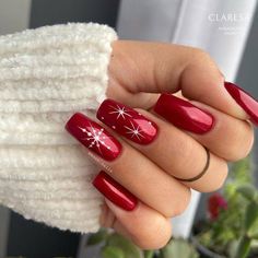 Holiday Nails Winter Christmas Red, Sparkle Christmas Nails, Red Xmas Nails, Christmas Nails Design Holiday, Red Christmas Nail Designs, December Nails Christmas, Red Sparkle Nails, Christmas Nail Designs Holiday, December Nails