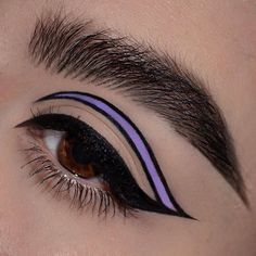 Wrestling Makeup, Jewelry Goals, Eyeliner Ideas, Graphic Eyeliner