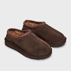 Brand New Womens Size Ugg Tasman Dark Brown, Dark Brown Ugg Slippers, Dark Brown Tasman Uggs, Chocolate Brown Uggs, Aesthetic Sneakers For Women, Brown Tasman Uggs, Dark Brown Uggs, Fall Slippers, Uggs Brown