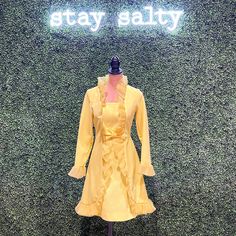 This Dress Gives Off Total Jackie O Vibes. So Classy, Well-Made, Hand-Made, And Vintage. In Perfect, Mint Condition Dress Form/Mannequin Measurements: Bust: 33.5 Waist: 26 Hip: 35 Dress Form Mannequin, Jackie O, Dress Form, Yellow Dress, Mint Condition, Colorful Dresses, Hand Made, Size 2, Mint