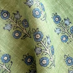 Kravet Fabric Poppy Sprig Green Blue English Country Fabrics, Lakehouse Living Room, Green Color Names, Burgundy Living Room, Cottage Dining, Floral Upholstery Fabric, Lee Jofa Fabric, Country Kitchens, Curated Decor