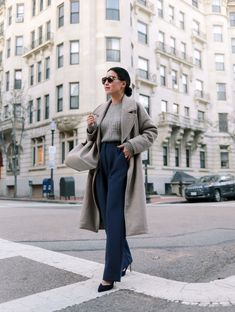 Navy Wide Leg Trousers Outfit, Navy Blue Trousers Outfit, Navy Blue Pants Outfit, Leg Trousers Outfit, Extra Petite Blog