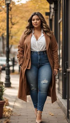 Large Woman Outfits, Plus Bodysuit Outfit, Casual Chic Style Plus Size, Winter Outfits Size 12-14, Everyday Outfits Fall Plus Size, Moda Xl Plus Size, Big Size Outfit Ideas, Plus Size Jeans Outfit Night, Feminine Style Plus Size