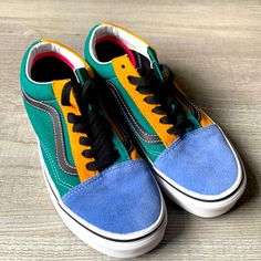 Brand New Vans Old Skool Colorblock Size 6 W / 4.5 M Vans Multicolor Color Block Sneakers, Trendy Multicolor Vans Sneakers, Blue Color Block Sneakers For Spring, Vans Skate Hi, Suede Vans, Old School Vans, Vans Checkered, New Vans, Block Color