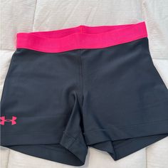 Black And Hot Pink Spandex Bike Shorts Size Small Nwot Message Me With Any Questions Prior To Purchase Happy To Bundle Poshmark Clothes, Black And Hot Pink, Pink Bike, Under Armour Shorts, Summer Fits, Cute Everyday Outfits, Athletic Wear, Under Armor, Bike Shorts