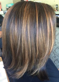 Slicing Highlights, Short Balayage, Carmel Highlights, Short Hair Highlights, Brunette Hair With Highlights, Hair Brunette, Nice Hair, Brown Hair With Blonde Highlights