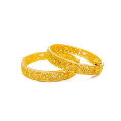 Indulge in opulence with our Decorative Floral Paisley 22k Gold Baby Bangles. This high-fashion set flaunts 20.2g of pure gold, exuding luxury. The Yellow Gold finish and intricate floral paisley design add timeless allure. With a 1.5" diameter and openable screw with hinge, they offer both elegance and practicality. PRODUCT DETAILS Gold Purity(karat): 22k Gold Weight(grams): 20.2 Item Finish: Yellow Gold Bangle Diameter: ﻿1.5" Openable: Yes, Screw w/ Hinge Number of Pieces: 2 Bangles Traditional Filigree Bangle For Festive Occasions, Traditional Yellow Gold Bangle With Intricate Design, 22k Gold Filigree Jewelry For Formal Occasions, Festive 22k Gold Openable Jewelry, Traditional Yellow Gold Filigree Bracelets, Festive Filigree Bangle, Luxury Festive Jewelry With Filigree, Luxury Filigree Jewelry For Festive Occasions, Traditional Yellow Jewelry With Intricate Design