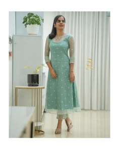 Net Model Churidar, Chudidhar Designs Party Wear, Net Kurta Neck Design, Net Kurti Designs Latest Party Wear, Net Material Kurti Design, Latest Kurti Neck Designs Pattern 2023, Latest Chudidhar Designs For Stitching, Dress Materials Stitching Designs Latest