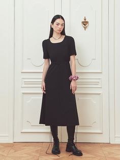 Composition : Shell: 86% polyester, 14% polyurethane.Color : BlackCountry of Origin : China Elegant Black H-line Dress, Black H-line Party Dress, Tailored A-line Midi Dress For Evening, Black H-line Midi Dress For Formal Occasions, Sleek Maxi Dress For Workwear, Black H-line Midi Dress For Work, Sleek H-line Workwear Dresses, Classic Fitted Maxi Dress For Office, Sleek A-line Midi Dress For Work