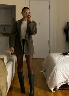 Paris Outfits Dinner, Winter Occasion Outfit, Winter Day To Night Outfits, Fall Going Out Outfits 2024, Winter Lunch Outfit Classy, Dinner And Drinks Outfit Winter, Casual Drinks Outfit Night Winter, Knee High Boots Work Outfit, Lunch Date Outfit Winter