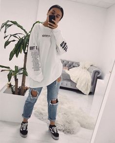 Oversized Tshirt Outfit, Pakaian Hipster, Teenage Outfits, Tomboy Outfits, Lazy Outfits, Insta Stories, Teenager Outfits, Mode Inspo, Tomboy Fashion