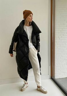 Winter Streetstyle, Le Catch, Winter Whites, Monday Mood, Puffy Coat, Winter Trends