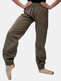 Taupe Warm-up Dance Trash Bag Pants MP5003 for Women and Men by Atelier della Danza MP Trash Bag Pants, Stylish Overalls, Dance Warm Up, Male Dancers, Ballet Body, Ballet Wear, Bag Pants, Man Crafts, Dance Lover