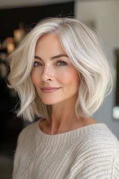 34 Chic Medium-Length Hairstyles for Older Women in 2024 – CreativeBooster Womens Haircuts Medium, Stunning Hairstyles, Stylish Haircuts, Bob Haircuts For Women, Haircut For Older Women, Women Over 50, Medium Hair Cuts, Older Women Hairstyles, Cool Haircuts