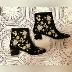 Women’s Topshop Velvet Ankle Boots. Embroidered With Yellow And White Flowers. Zip Back, Gold Hardware. Size 7.5us, 38eu Boots Embroidered, Yellow And White Flowers, Velvet Ankle Boots, Black N Yellow, Gold Hardware, White Flowers, Bootie Boots, Ankle Boot, Ankle Boots