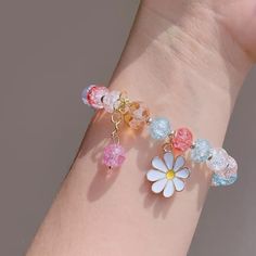 New korean daizy flower bracelet bohemian colourful crystal beaded handmade elastic rope women fashion jewelry bracelet Korean Bracelet Beads, Korean Bracelet, Handmade Bracelets Tutorial, Stylish Jewelry Accessories, Pop Jewelry, Korean Jewelry, Bohemian Bracelets, Bead Charm Bracelet, Pretty Bracelets