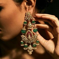 Instagram Pp, Indian Jewelry Earrings, Jewellery Design Sketches, Antique Jewellery Designs, Jewelry Set Design, Antique Bridal Jewelry, Indian Jewellery Design Earrings, Antique Jewelry Indian, Bridal Jewelry Collection