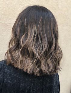 Silver Pixie, Black Hair Balayage, Short Dark Hair, Brown Hair Inspo, Hair Color Streaks, Hair Streaks