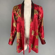 Vintage Gucci By Tom Ford Ss 2001 Long Sleeve Shirt Comes In A Red & Gold Chrysanthemum Floral Print Featuring A Tunic Style, Buttoned Cuffs, Side Slits, And A Open Front. Comes With Tags. Made In Italy. Very Good Pre-Owned Condition. Marked: 43/17 Measurements: Shoulder: 20.5 Inches Chest: 52 Inches Sleeve: 26 Inches Length: 34.5 Inches Sui Generis Reference: 116340 Category: Long Sleeve Shirt More Details Size: L Brand: Gucci Color: Red Color 2: Gold Pattern: Print Fabric: Silk Style: Tunic Ma Red Silk Printed Tops, Gucci Silk Long Sleeve Tops, Gucci By Tom Ford, Gucci Shirts, Silk Style, Silk Tunic, Tunic Style, Gold Pattern, Tunic Styles