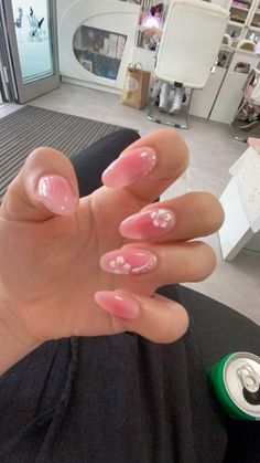 Winter Colour Nails, Summer Nail Colours, Nailart Aesthetic, Almond Nails Pink, Winter Nail Art Designs, Nail Art Pictures, Summer Nail Ideas