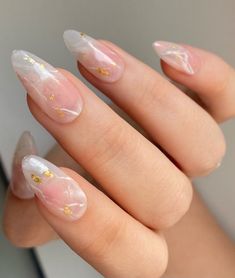 Kutek Disney, Milky Nails, Gold Nail Designs, Gold Nail, Foil Nails, Dipped Nails, Minimalist Nails, Classy Nails, Short Acrylic Nails