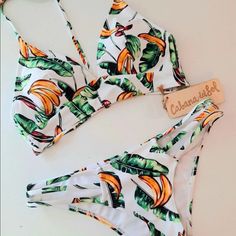 Brand New Without Tags, Never Worn. Cabana Del Sol Women’s White Banana Bikini Sz Small. Shipping Included In The Price. Pet And Smoke Free Home. Buy More Save More. Pm Me For Details. White Beachy Swimwear With Palm Tree Print, Tropical Leaf Print Swimwear For Vacation, Leaf Print Swimwear For Beach Season, Summer Leaf Print Swimwear For Beach Season, Leaf Print Swimwear For Beach Season Vacation, Leaf Print Beachwear For The Beach, Leaf Print Beachwear For Beach, White Tropical Print Swimwear, Summer Leaf Print Swimwear For Vacation