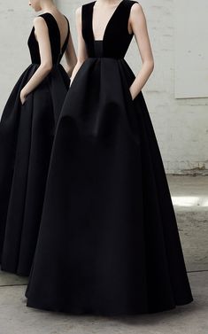 Click product to zoom Dress Nigth, Mode Prints, Strapless Prom Dresses, 파티 드레스, Outfit Chic, Black Prom Dress, Black Prom, Black Wedding Dresses, Black Gown