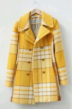 Plaid Peacoat, Nice Outfits, Plaid Coat, Yellow Plaid, Tres Chic, Plaid Fashion, Vintage Clothes, Tartan Plaid