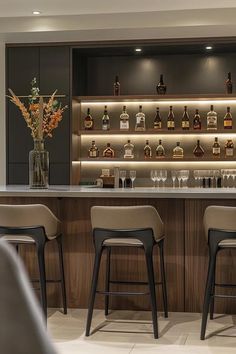 Cozy Basement Small Bar Ideas for Your Home Living Bar Ideas, Bar In Home Interior Design, Small Bar In House, Contemporary Basement Bar, Small House Bar Ideas, Home Bar Rooms Interior Design, Bar With Windows Behind, Tiny Home Bar