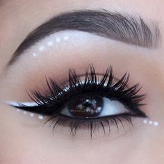 Make Up Designs, Mekap Mata, Rave Makeup, White Eyeliner, Creative Eye Makeup