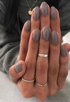 Grey Nail Designs, Unghie Sfumate, Color For Nails, Spring Nail Colors, Gray Nails, Makijaż Smokey Eye