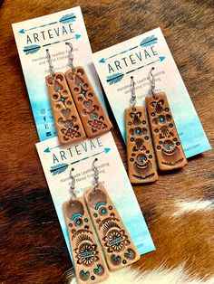 Leather Stamping Ideas, Stamped Earrings, Leather Diy Crafts, Leather Stamps, Leather Bar, Boho Patterns, Bar Earrings