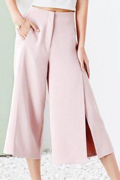 Fashionable High Waist Solid Color High Slit Palazzo Pants For Women In the Women Pants board, you will find topics such as: women pants casual, women pants work, women pants suits, women pants suits, women pants short, women pants pattern, carhartt women pants, women pants 2019, women pants 2020, women pants fashion, women pants trousers, women pants jeans, women pants wide leg, women pants casual street styles #fashion #trends #styles #clothes #fashionista #shopping #dress #women Sewing Pants, Sewing Clothes Women, Trendy Sewing, Pants Design, 가을 패션, Pants Pattern, Palazzo Pants, Look Chic, Sewing Clothes