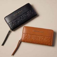 A timeless style made modern with a detachable wrist strap, this N&S embossed leather wallet has plenty of space for your cards. The organized design has extra room for receipts, gift cards and small essentials, making it the perfect wallet for everyday. Wear it on your wrist or clip it inside a larger N&S Bag. Autumn Accessories, Nickel And Suede, Fall Accessories, Slim Wallet, S Signature, Extra Room, Creative Advertising, Leather Zipper, Wrist Strap