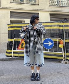 Baggy Fashion, Inspo Fits, Streetwear Outfit Ideas, Quirky Fashion, Denim Day, Feminine Outfit, Cute Simple Outfits, Streetwear Outfit, Spring Summer Outfits