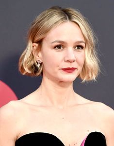 Carey Mulligan Short Hair, Carey Mulligan Bob, Carrie Mulligan Hair, Bleach Bob, Inspo Hair, Fine Straight Hair, Messy Short Hair