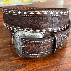 Genuine Leather Construction Silver Decorative Etched Buckle White Buckstitching Edge Detail Floral Tooled Design Strap Matching Belt Loop 1.5" Wide Cowboy Style For Men, Western Leather Belt, Nocona Belt, Mens Taper, Western Belt Buckles, Cowboy Style, Western Belts, Western Leather, Mens Belts