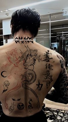 Boy Tattoo Ideas, Deep Tattoo Ideas, Herren Hand Tattoos, Deep Tattoo, Dragon Sleeve Tattoos, Wicked Tattoos, Tattoo Inspiration Men