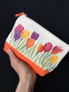 Tulip Illustration, Jute Bags Design, Hand Painted Purses, Bright Bag, Painted Purse, Fabric Painting Techniques