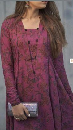 Kurti Neck Pattern, Kurti Patterns Latest, Neck Designs For Women, New Neck Designs, Kameez Neck Designs, Designs Kurti, Simple Dress Casual, Simple Frock Design