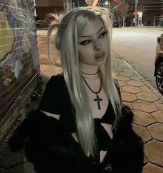 Blond Goth, Blonde Goth, Paznokcie Hello Kitty, Vampire Bride, Alternative Makeup, Interesting Images, Emo Makeup, Cute Makeup Looks, Hair Stylies