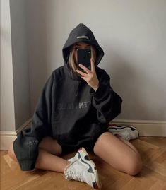 Oversize Outfit, Celebrity Casual Outfits, Hoodie Aesthetic, Cute Lazy Outfits, Lazy Outfits, Causual Outfits, Cute Comfy Outfits, Sporty Outfits, Comfy Hoodies