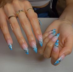 Blue Gel Nails, Unghie Sfumate, Kutek Disney, Airbrush Nails, Nagel Tips, Blue Gel, Smink Inspiration, Simple Gel Nails