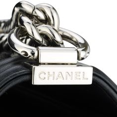 CHANEL Old Medium Chevron Boy Bag in Black Lambskin/Tweed with Shiny Silver Hardware 2017 - 17B.This stunning bag is still in good condition, the bag still holds its original shape well, and the hardware is still very clean and shiny.Measurements: 15 × 25 × 9 cmThis item has been used and may have some minor flaws. Before purchasing, please refer to the images for the exact condition of the item. Prada Crossbody Bag, Dior Shoes, Shiny Silver, Chanel Handbags, Watch Design, Birkin Bag, Vintage Cartier, Louis Vuitton Neverfull, Louis Vuitton Bag