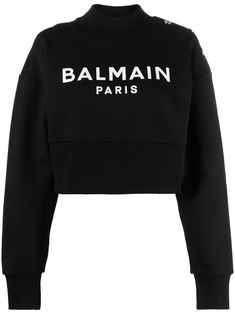 black cotton jersey fleece logo print to the front crew neck long sleeves fitted-cuff sleeves cropped Conscious: This item is made from at least 50% organic materials Balmain Sweater, Organic Logo, Bold Logo, Balmain Paris, Jersey Sweatshirt, Organic Materials, Cropped Sweatshirt, Leather Cap, Crop Sweatshirt