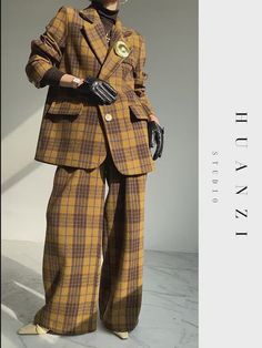 Plaid Suits Women, Retro Suits, Pant Suits For Women, Fashion Poster Design, Retro Coffee, Jacket Suit, Men Stylish Dress, Plaid Suit, Androgynous Fashion