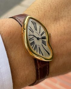 Womens Watches Luxury, Cartier Watch, Classy Jewelry, Jewelry Lookbook, Stylish Watches, Dream Jewelry, Pretty Jewellery